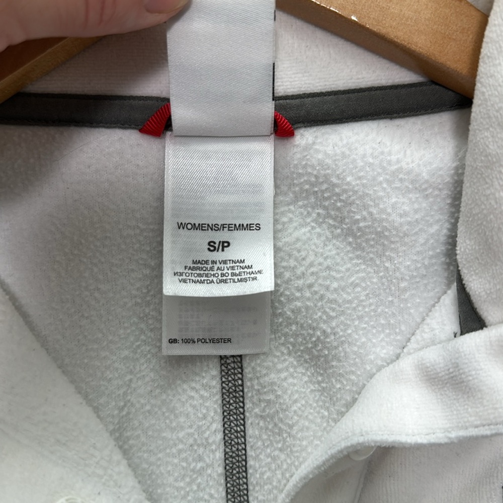 North face white pull over - Picture 5 of 5